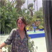 Hello ! Je m’appelle Marie, j’ai eu l’obtention de mon BAC général cette année avec un penchant pour les matières littéraires…
